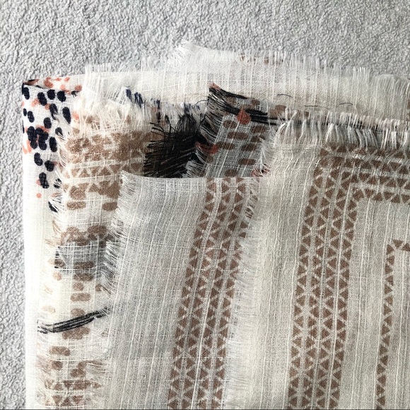 Cotton Blend Leaf Motif Shawl Wrap - Picture 7 of 8